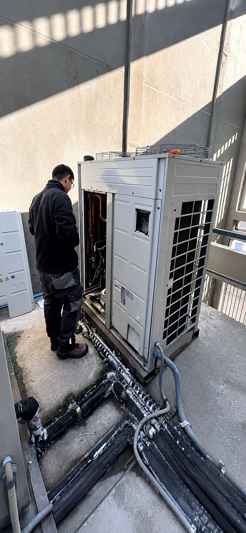 Sistema VRV VRF instalado por Calfrio