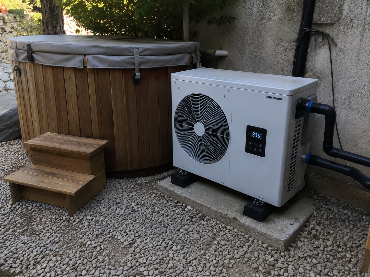 Sistema de bomba de calor para tinaja y spa instalado por Calfrio